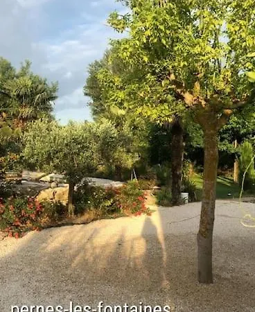 Apartamento La Provence Avec Piscine Privative En Campagne Pernes-les-Fontaines Exterior foto